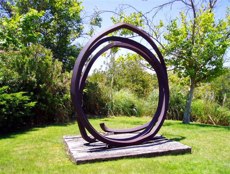 American Jewish University: Marvin and Sondra Smalley Sculpture Garden